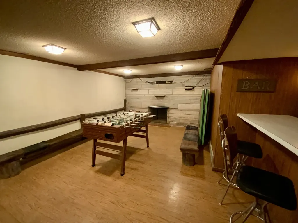 809 Mcclaran Avenue Aurora IL 60506