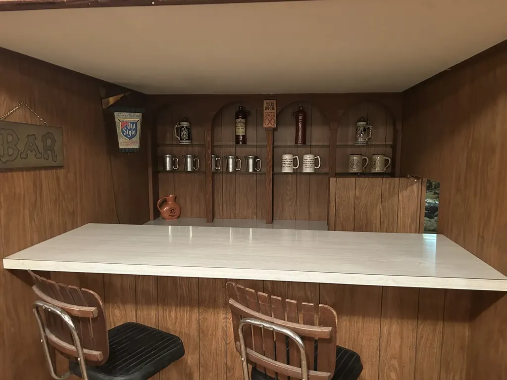 809 Mcclaran Avenue Aurora IL 60506
