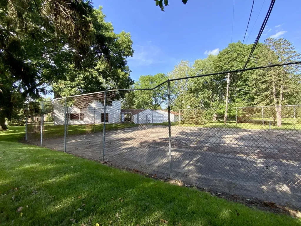 809 Mcclaran Avenue Aurora IL 60506