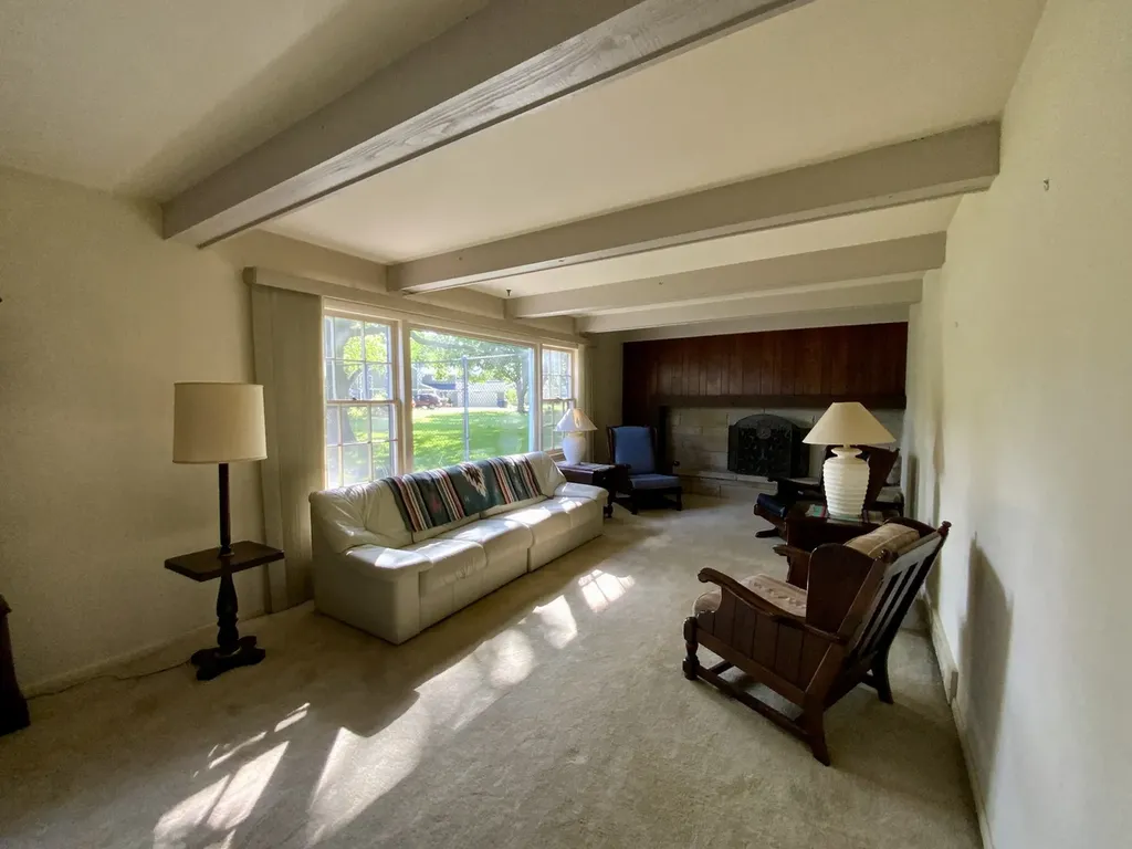 809 Mcclaran Avenue Aurora IL 60506