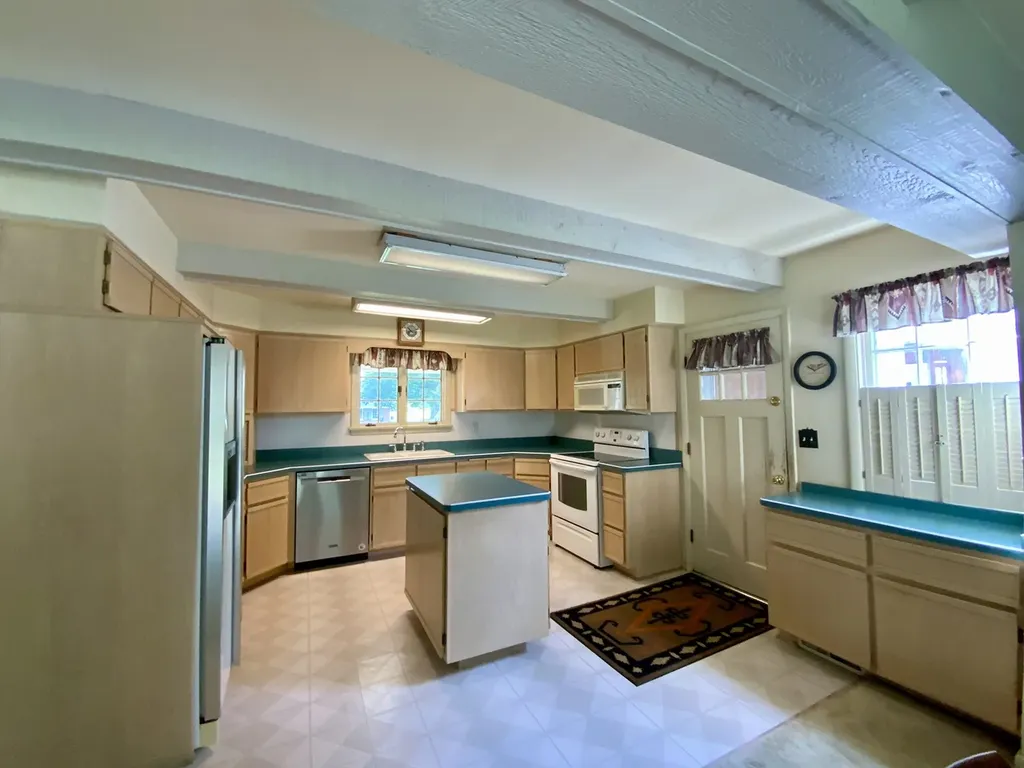 809 Mcclaran Avenue Aurora IL 60506