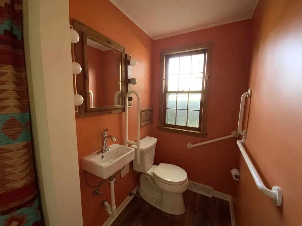 809 Mcclaran Avenue Aurora IL 60506