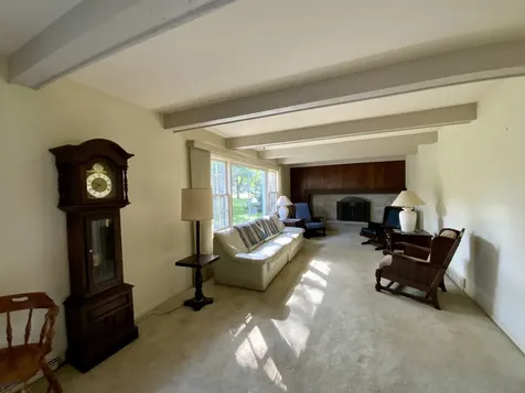 809 Mcclaran Avenue Aurora IL 60506