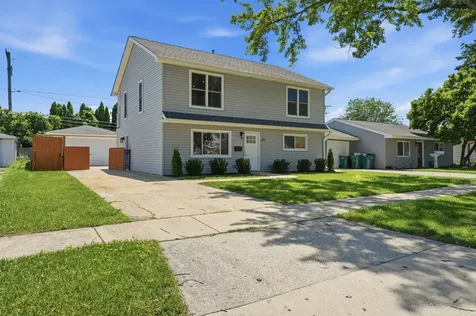 163 West Manchester Drive Wheeling IL 60090