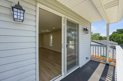 163 West Manchester Drive Wheeling IL 60090