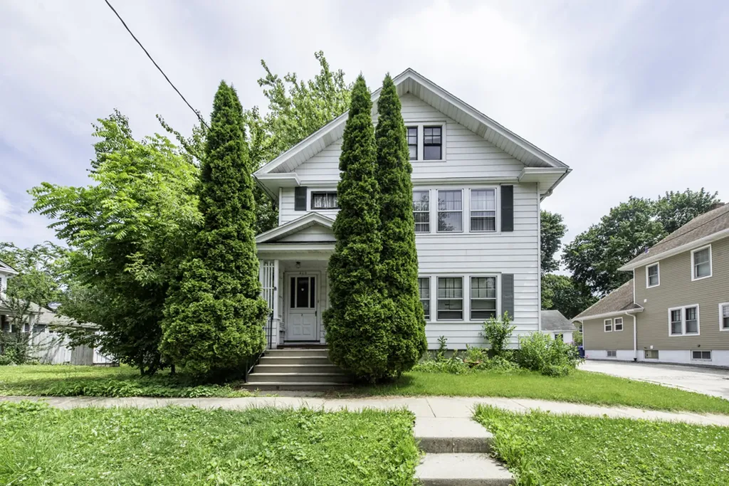 419 Hickory Street Waukegan IL 60085