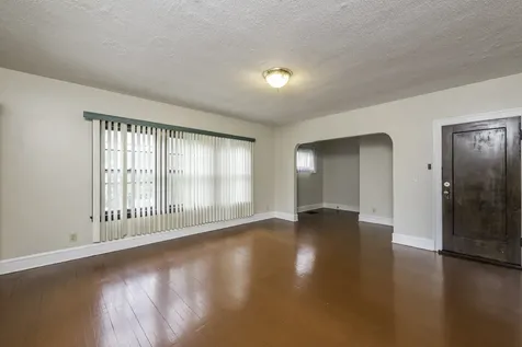419 Hickory Street Waukegan IL 60085