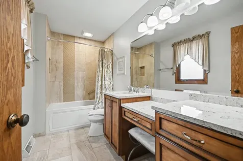 14001 South Teakwood Drive Homer Glen IL 60491
