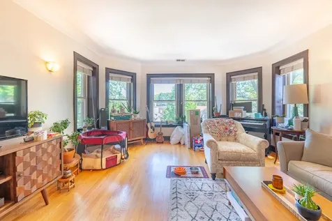 4850 North Oakley Avenue Chicago IL 60625