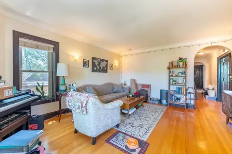 4850 North Oakley Avenue Chicago IL 60625