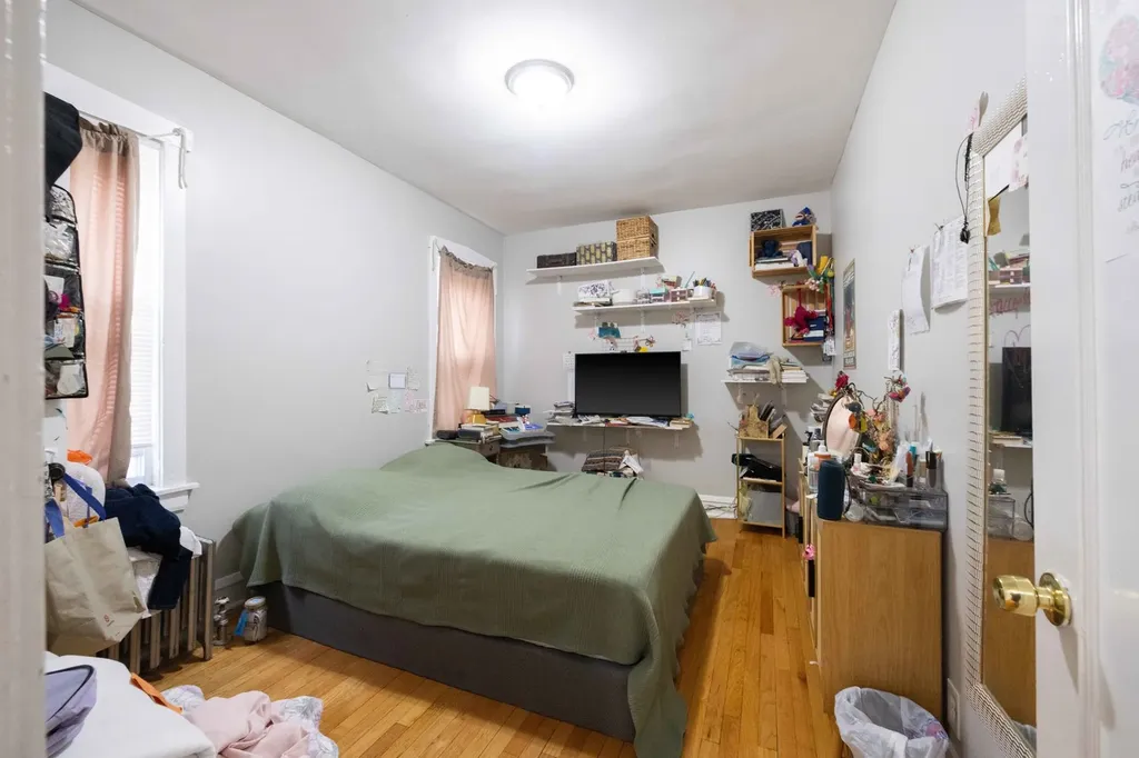 5233 West Potomac Avenue Chicago IL 60651