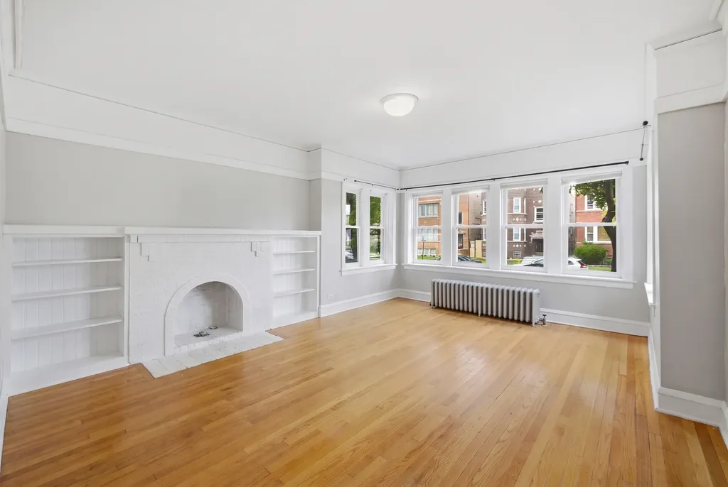 5233 West Potomac Avenue Chicago IL 60651
