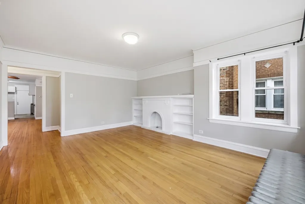 5233 West Potomac Avenue Chicago IL 60651