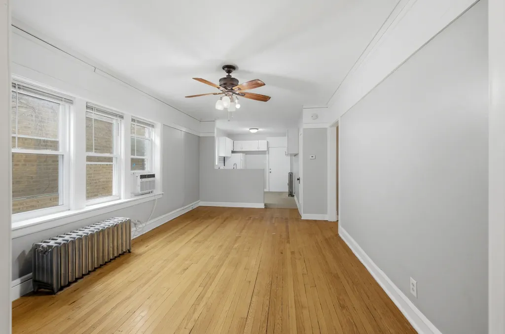 5233 West Potomac Avenue Chicago IL 60651