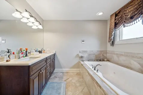 12775 Tullamore Lane Lemont IL 60439