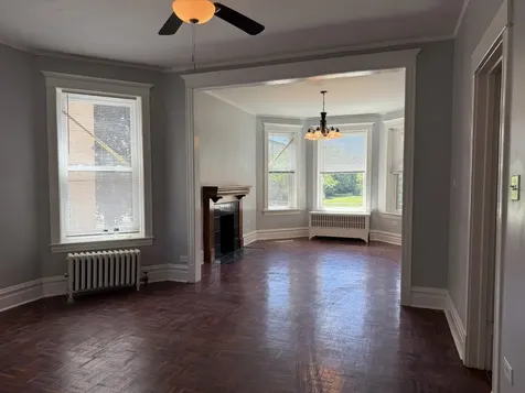 7817 South South Shore Drive Chicago IL 60649
