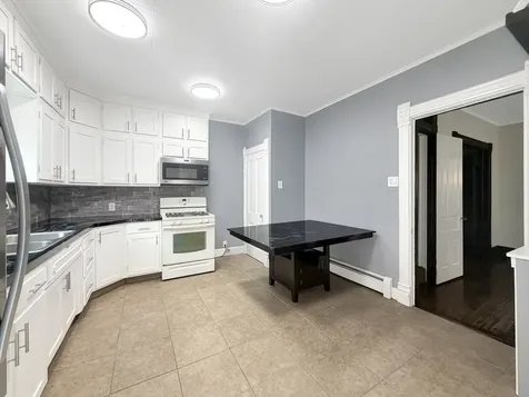 625 West Ringold Street Freeport IL 61032