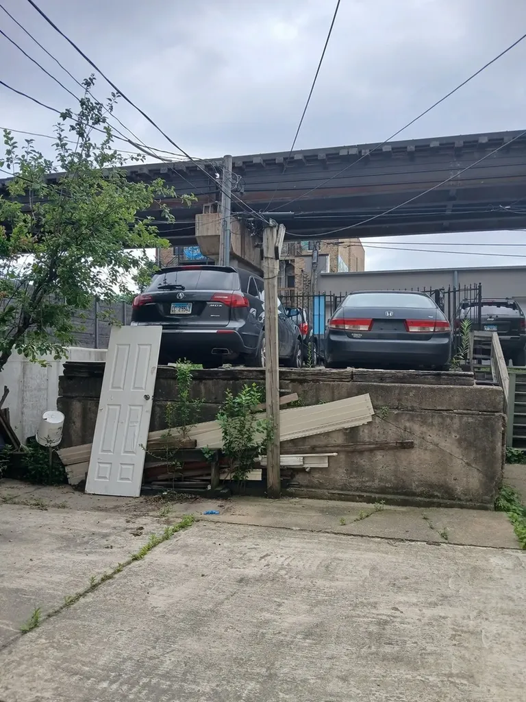 1905 West Cullerton Street Chicago IL 60608