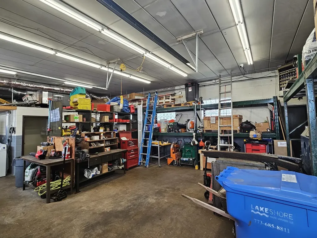 8107 Ridgeway Avenue N Skokie IL 60076