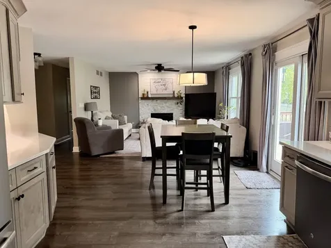 300 Savoy Drive Shorewood IL 60404