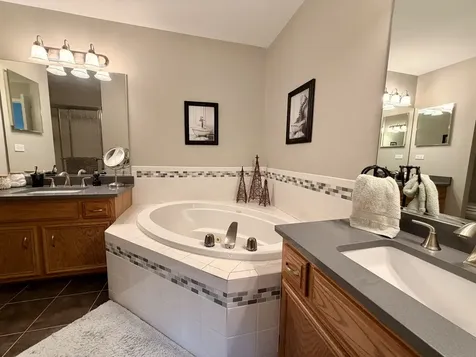 300 Savoy Drive Shorewood IL 60404