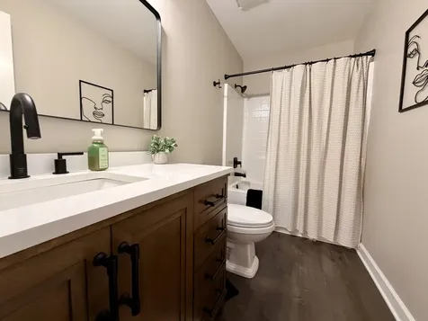300 Savoy Drive Shorewood IL 60404