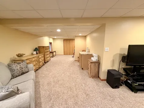 300 Savoy Drive Shorewood IL 60404