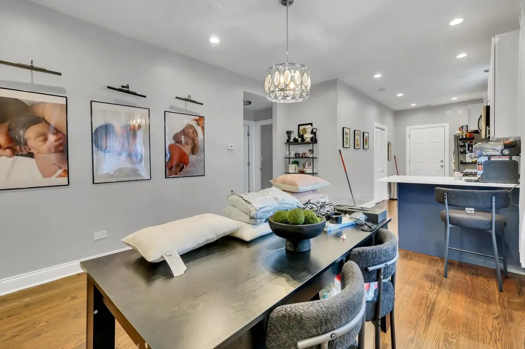 7807 South Evans Avenue Chicago IL 60619
