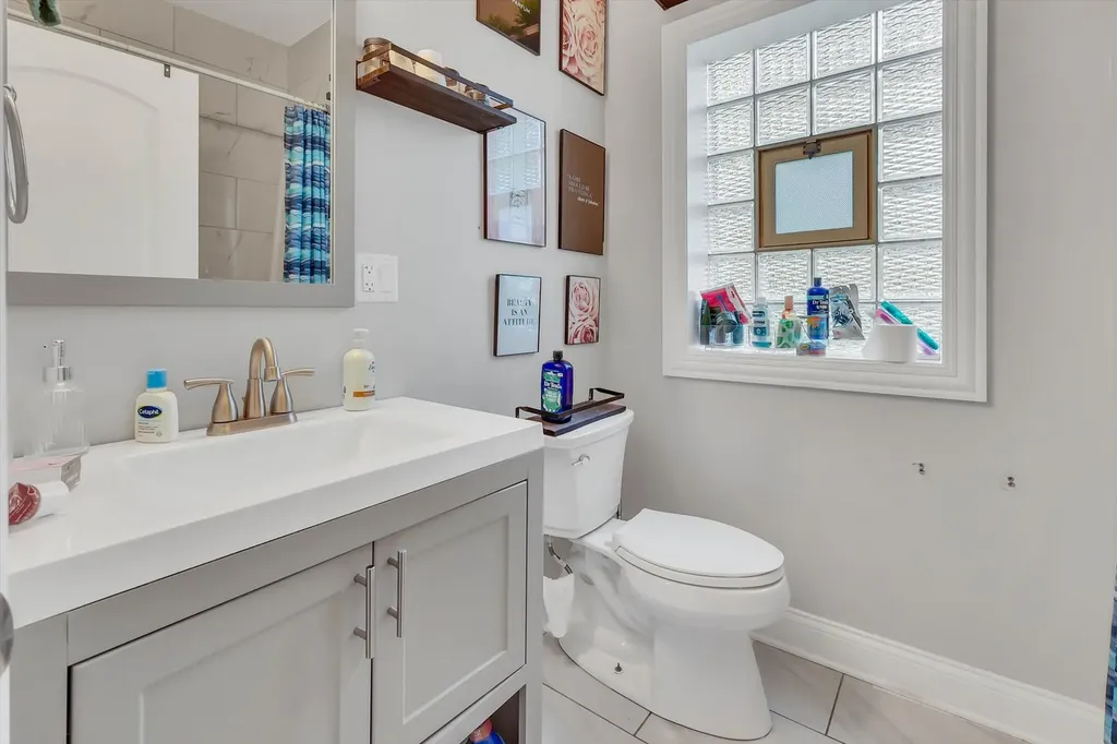 7807 South Evans Avenue Chicago IL 60619