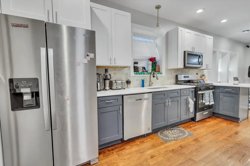 7807 South Evans Avenue Chicago IL 60619