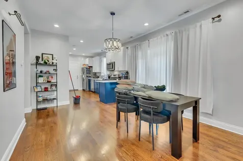 7807 South Evans Avenue Chicago IL 60619