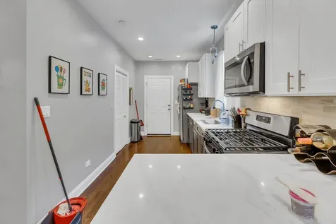7807 South Evans Avenue Chicago IL 60619