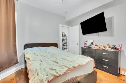 7807 South Evans Avenue Chicago IL 60619
