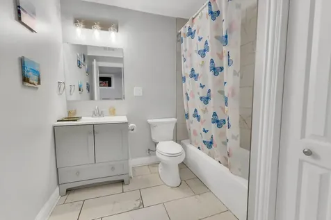 7807 South Evans Avenue Chicago IL 60619