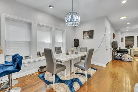 7807 South Evans Avenue Chicago IL 60619
