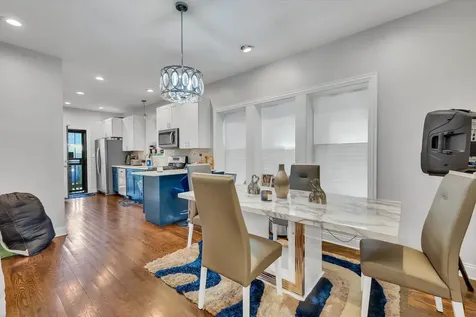 7807 South Evans Avenue Chicago IL 60619