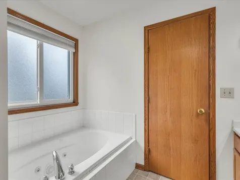 13033 Springhill Drive Winnebago IL 61088