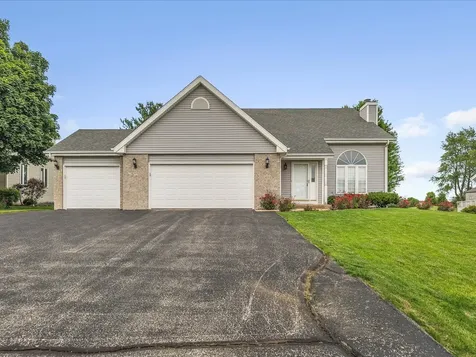 13033 Springhill Drive Winnebago IL 61088