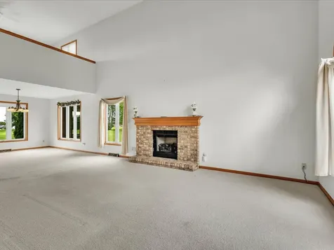 13033 Springhill Drive Winnebago IL 61088