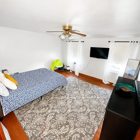 1384 Wentworth Avenue Calumet City IL 60409