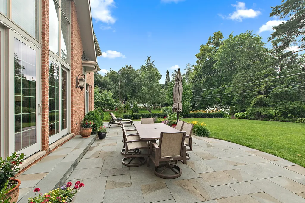 122 Springlake Avenue Hinsdale IL 60521