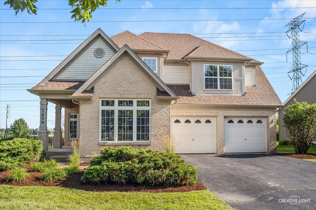1608 Hearthstone Lane North Aurora IL 60542