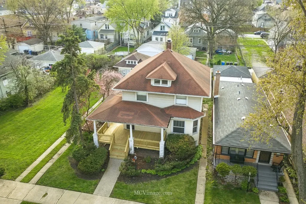 10130 South Lowe Avenue Chicago IL 60628