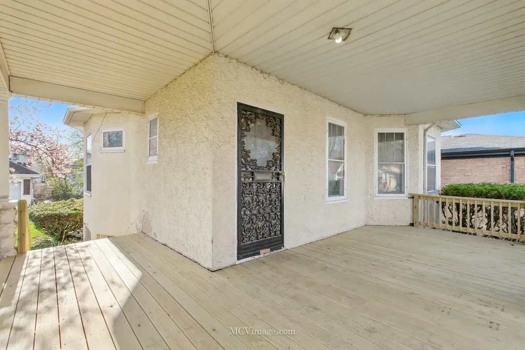 10130 South Lowe Avenue Chicago IL 60628