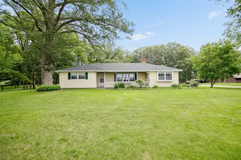 2445 N 5000 W Road Kankakee IL 60901