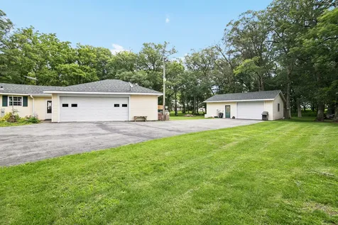 2445 N 5000 W Road Kankakee IL 60901