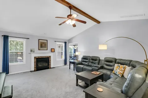 905 Bluegrass Lane Champaign IL 61822