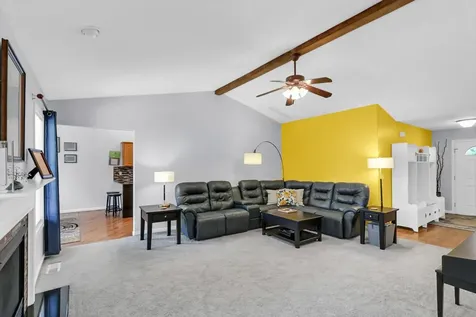 905 Bluegrass Lane Champaign IL 61822