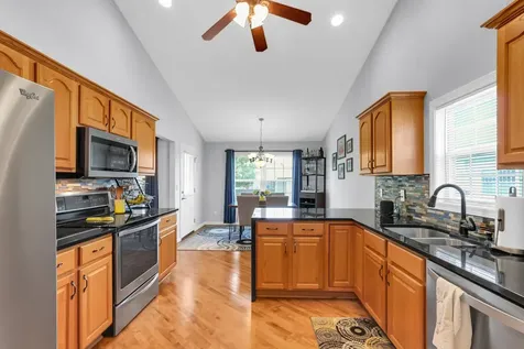 905 Bluegrass Lane Champaign IL 61822