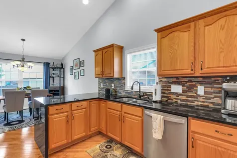 905 Bluegrass Lane Champaign IL 61822